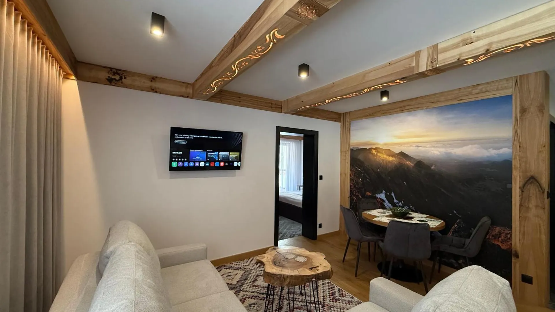 Greenhill Bachleda Zakopane 0*,  Poland